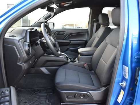 Used 2023 Chevrolet Colorado Trail Boss image 13