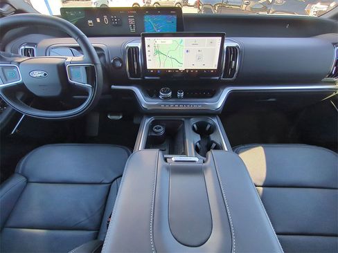 New 2025 Ford Expedition Platinum w/ Stealth Performance Package image 14