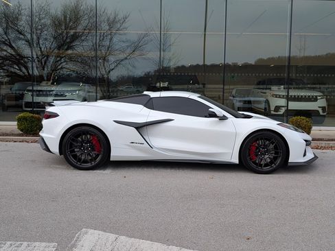 Used 2023 Chevrolet Corvette Z06 w/ Stealth Interior Trim Package image 10