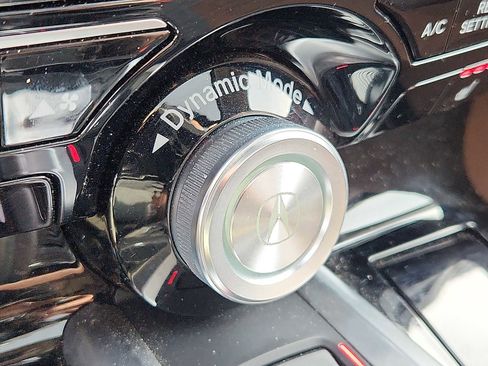 Used 2023 Acura MDX SH-AWD w/ Technology Package image 25