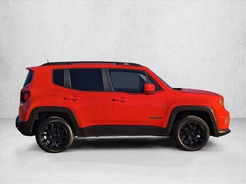 Used 2020 Jeep Renegade Latitude w/ Cold Weather Group image 4