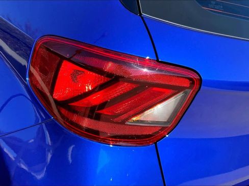 Certified 2025 Hyundai Venue SEL image 27