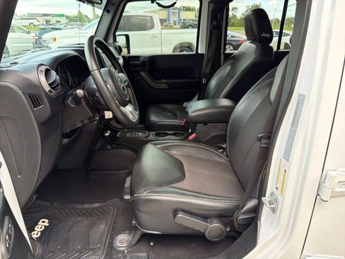 Used 2017 Jeep Wrangler Unlimited Sport AWD/4WD image 15