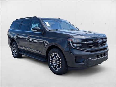 New 2025 Ford Expedition Active image 6