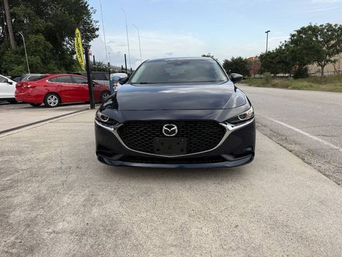 Used 2020 MAZDA MAZDA3 Sedan FWD image 3