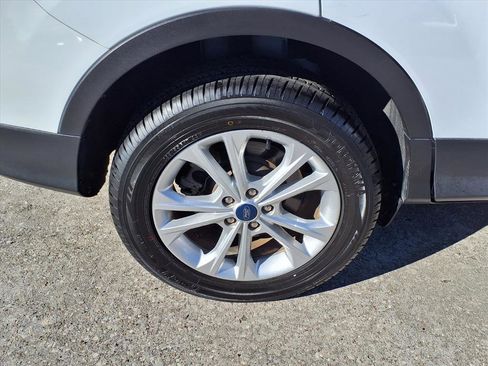 Used 2019 Ford Escape SE image 26