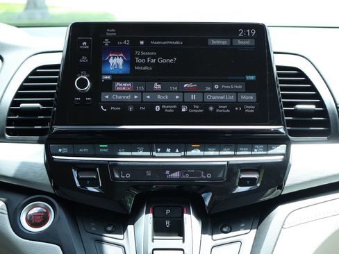 Used 2025 Honda Odyssey EX-L image 16
