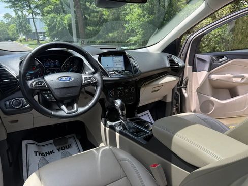 Used 2018 Ford Escape Titanium w/ Ford Safe & Smart Package FWD image 9