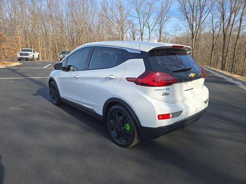 Used 2021 Chevrolet Bolt LT image 6