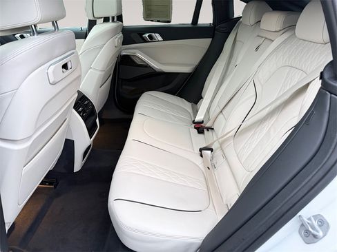 Certified 2025 BMW X6 M60i image 13