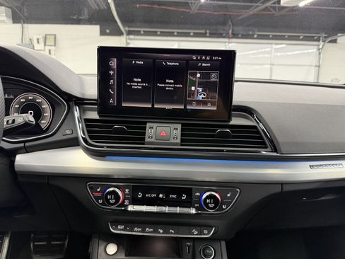 Used 2021 Audi SQ5 Prestige w/ Prestige Package image 15