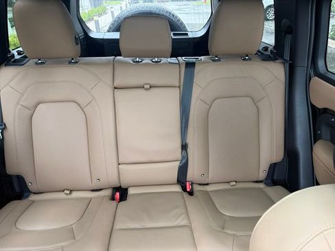 Used 2025 Land Rover Defender 110 S AWD/4WD image 8