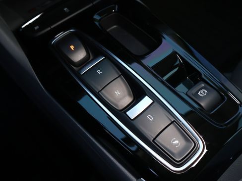 Used 2023 Chevrolet Bolt EUV Premier w/ Sun & Sound Package image 19