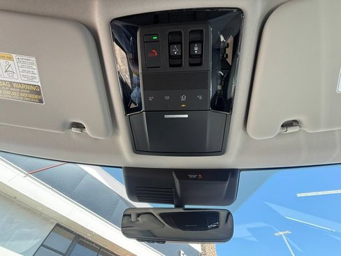 New 2026 Mitsubishi Outlander SEL FWD image 32