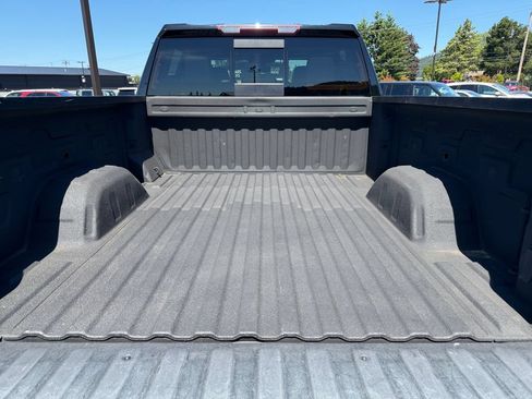 Used 2019 Chevrolet Silverado 1500 LTZ w/ LTZ Premium Package AWD/4WD image 23