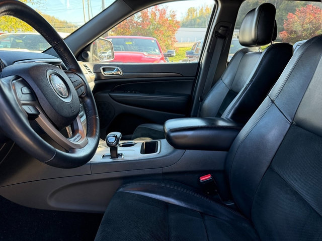 Used 2015 Jeep Grand Cherokee Altitude AWD/4WD image 10