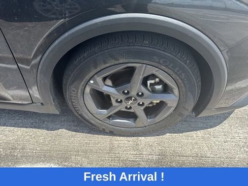 Used 2025 Kia K4 LXS image 19