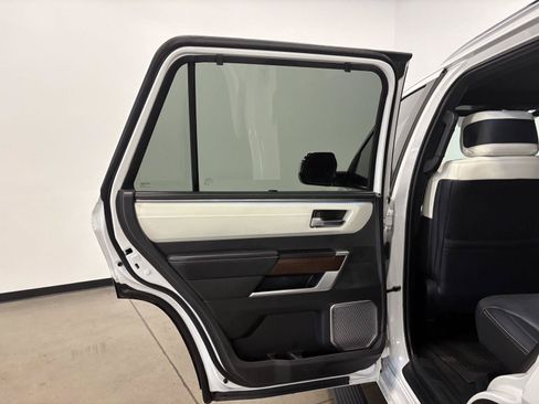 Used 2025 Toyota Sequoia Capstone AWD/4WD image 27