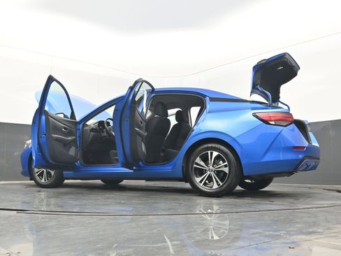 Certified 2022 Nissan Sentra SV image 42