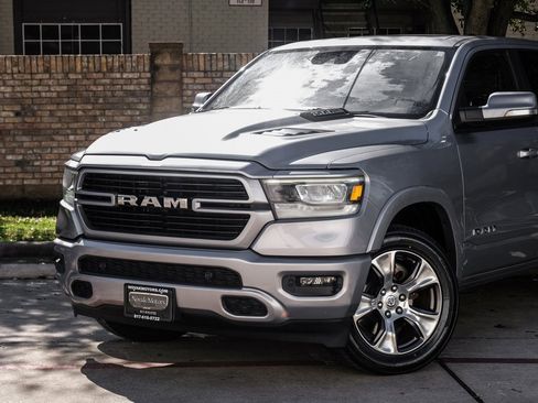 Used 2021 RAM 1500 Laramie w/ Sport Appearance Package image 13