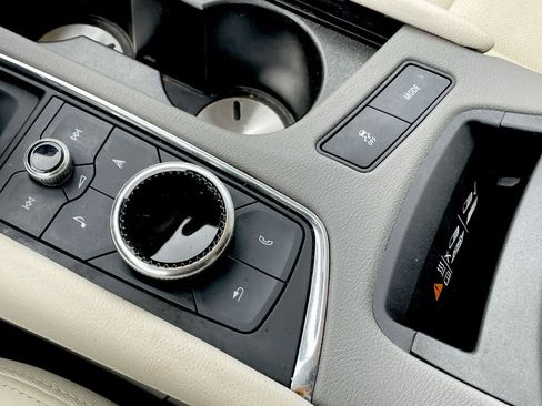 Certified 2023 Cadillac XT5 Premium Luxury w/ LPO, Floor Liner Package image 31