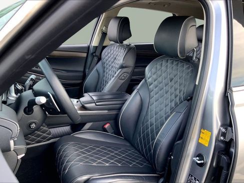 Used 2023 Genesis GV80 3.5T w/ Prestige Package image 15