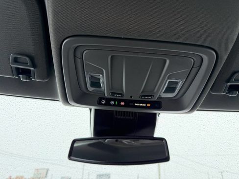 Used 2025 Chevrolet Silverado 3500 W/T image 30