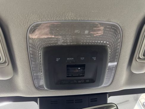 Used 2025 Toyota Prius LE image 22