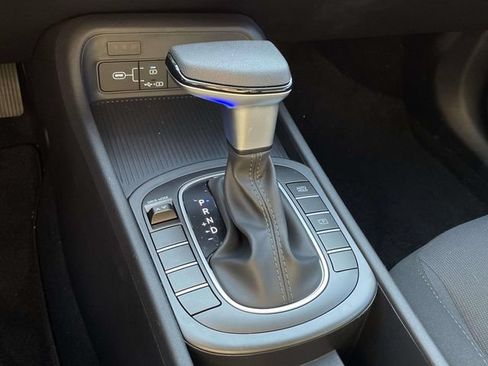 Used 2026 Hyundai Kona SE FWD image 30