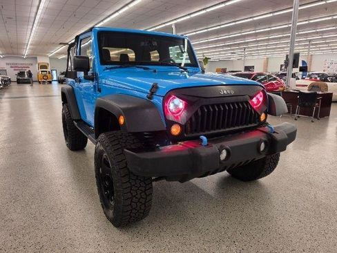 Used 2017 Jeep Wrangler Sport w/ Quick Order Package 24S AWD/4WD image 4