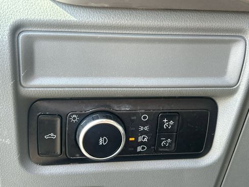 Used 2023 Ford F150 XLT image 19