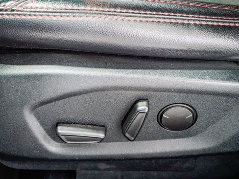 Used 2019 Ford Explorer XLT w/ Equipment Group 202A image 20