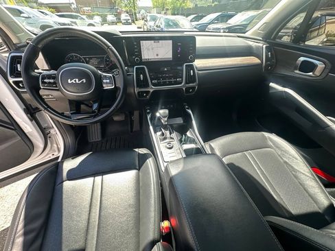 Used 2023 Kia Sorento S w/ Panoramic Sunroof Package AWD/4WD image 26