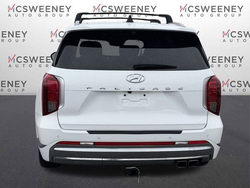 Used 2023 Hyundai Palisade Calligraphy image 4