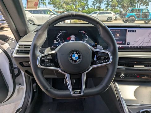 Used 2025 BMW 230i Coupe w/ M Sport Package RWD image 13
