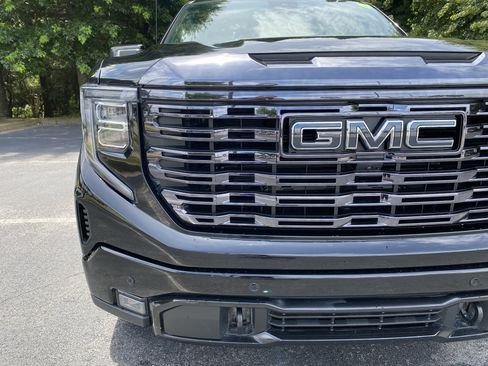 Used 2022 GMC Sierra 1500 Denali Ultimate AWD/4WD image 15