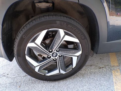 Certified 2024 Hyundai Tucson Limited AWD/4WD image 21