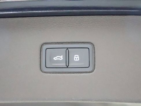 Used 2019 Audi Q7 2.0T Premium image 19