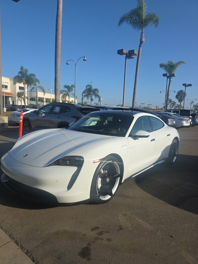 Used 2024 Porsche Taycan RWD image 1