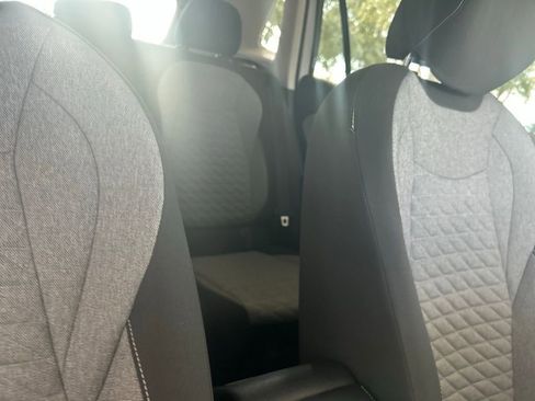 Used 2025 Volkswagen Tiguan S image 36