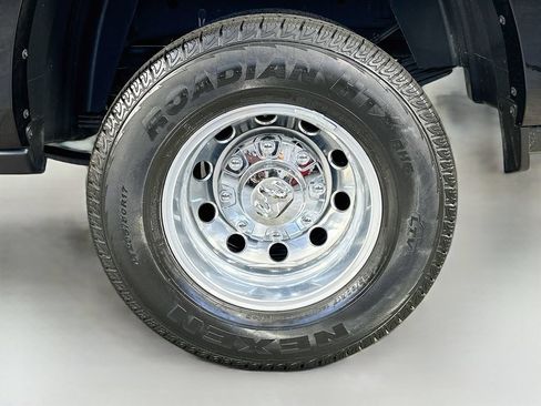 Used 2026 RAM 3500 Limited w/ Towing Technology Group AWD/4WD image 34
