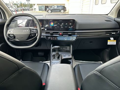 New 2026 Kia Sportage EX image 17