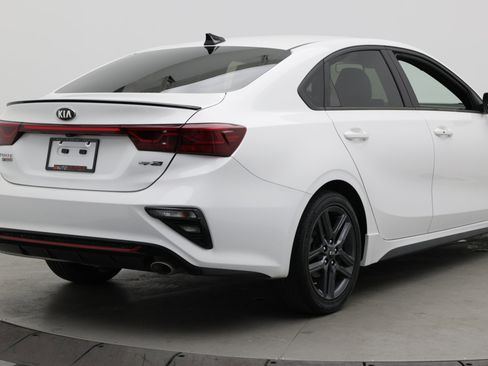 Used 2021 Kia Forte GT-Line w/ GT-Line Premium Package FWD image 8