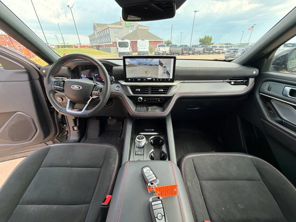 Used 2025 Ford Explorer ST AWD/4WD image 15