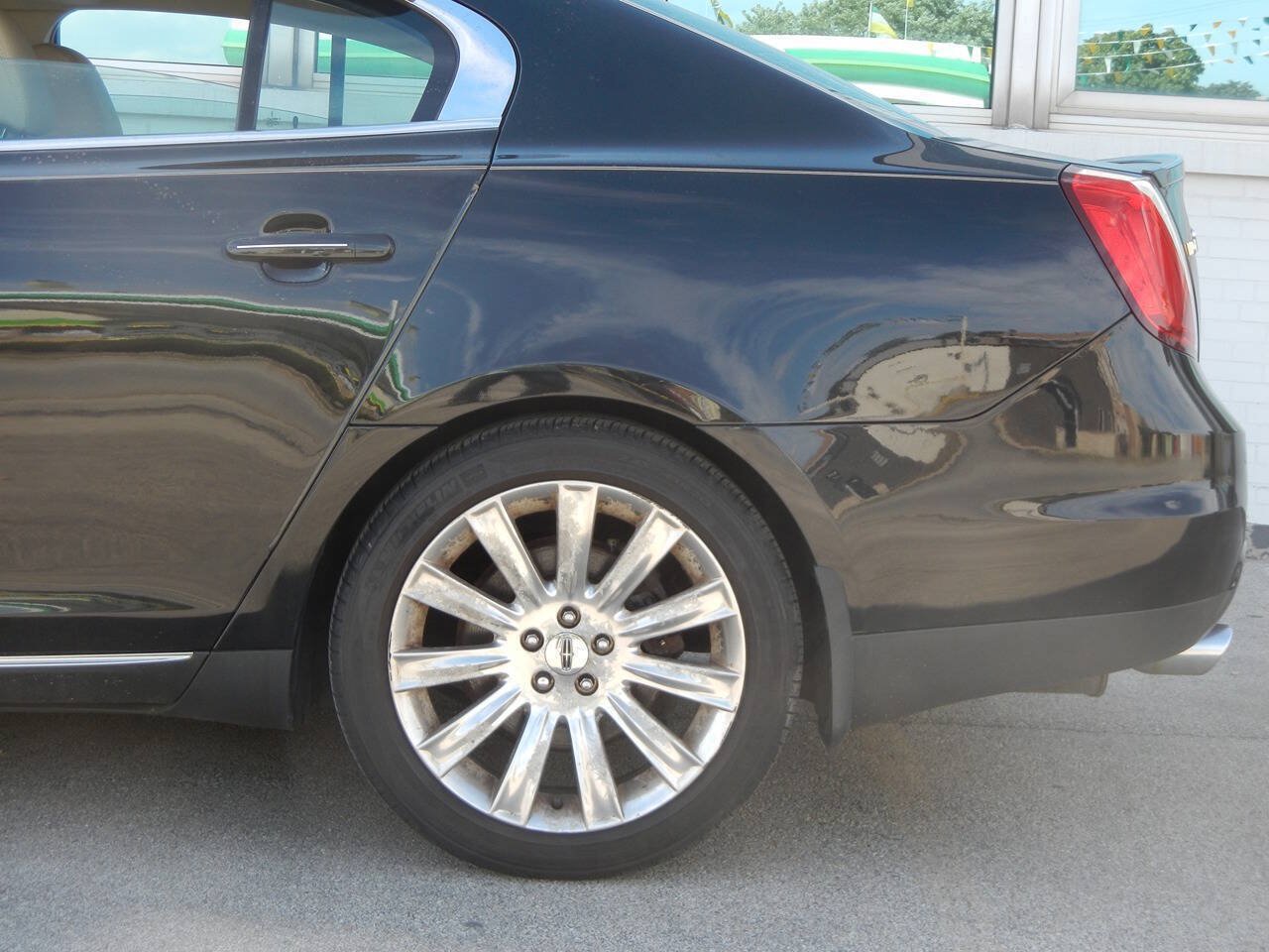 Used 2011 Lincoln MKS AWD w/ 102A Rapid Spec Order Code image 19