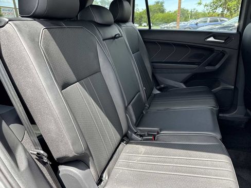 Certified 2023 Volkswagen Tiguan SE R-Line FWD image 27