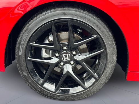 Certified 2025 Honda Civic Sport image 12