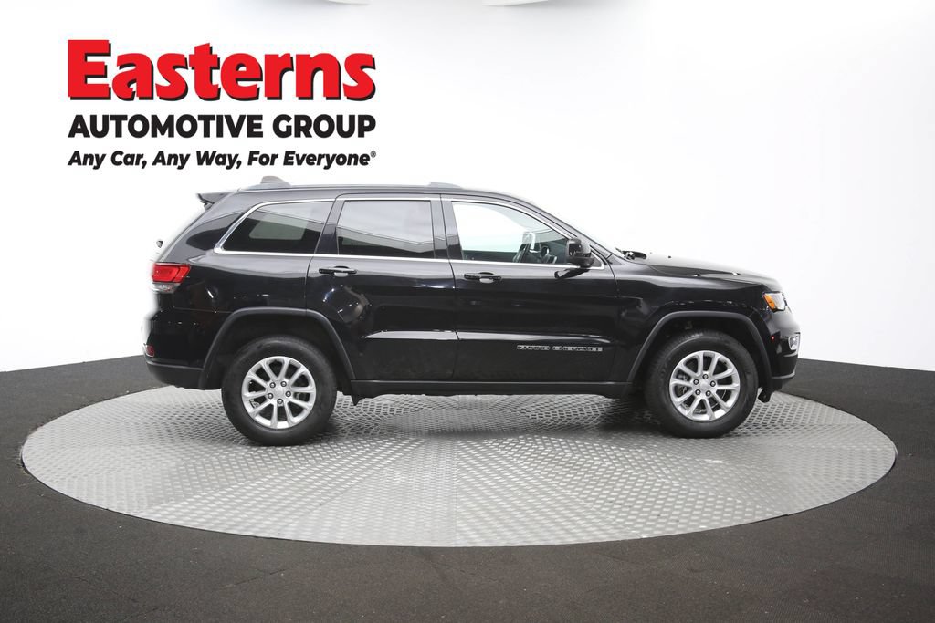Used 2021 Jeep Grand Cherokee Laredo AWD/4WD image 49
