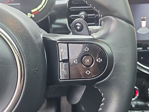 Used 2023 MINI Cooper S FWD image 17