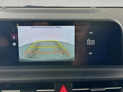 Used 2025 Kia Seltos S image 23